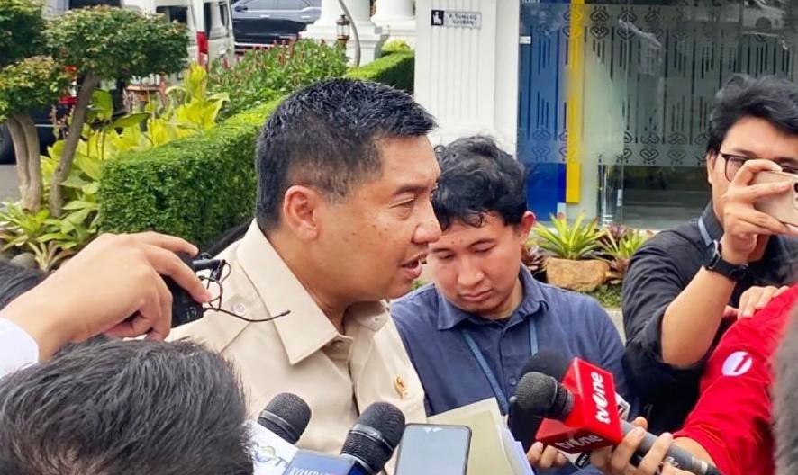 Presiden Prabowo Subianto Bahas Pembangunan Hunian di Bantaran Rel Bersama Menteri dan KAI