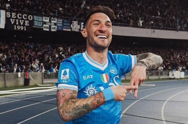 Matteo Politano Cetak Gol Penentu, Napoli Kalahkan AC Milan dan Naik ke Posisi Kedua