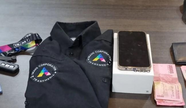 Polisi Tangkap Penipu Bermodus Kru TV Gadungan dalam Kasus Jual Beli Motor di Mampang