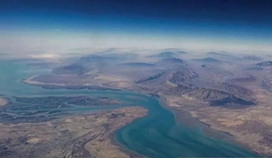 Kesepakatan Iran-AS Buka Akses Selat Hormuz Selama Dua Pekan di Tengah Gencatan Senjata