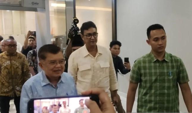 Jusuf Kalla Datangi Bareskrim Polri Laporkan Dugaan Pencemaran Nama Baik dan Hoaks