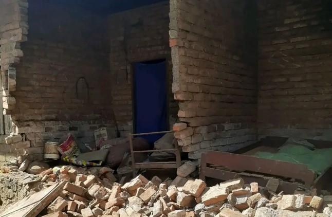 BPBD Flores Timur Salurkan Logistik Darurat untuk Korban Gempa di Pulau Adonara