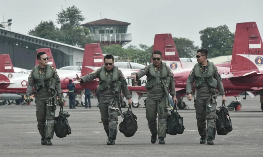 TNI AU Merekrut 31 Pilot Sipil untuk Perkuat Armada Angkut dan Helikopter