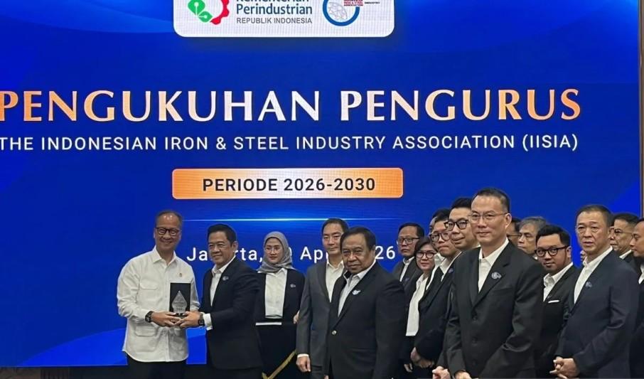Pengukuhan IISIA 2026–2030, Pemerintah Tekankan Penguatan Industri Baja Nasional Hadapi Tantangan Global