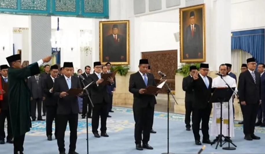 Prabowo Subianto Lantik Sembilan Anggota Ombudsman RI Masa Jabatan 2026-2031 di Istana Negara