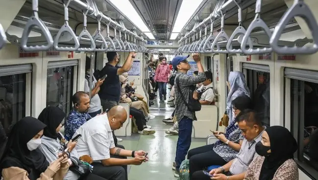 Pengguna LRT Jabodebek Turun 10 Persen di Hari Pertama WFH ASN, Ini Penyebabnya