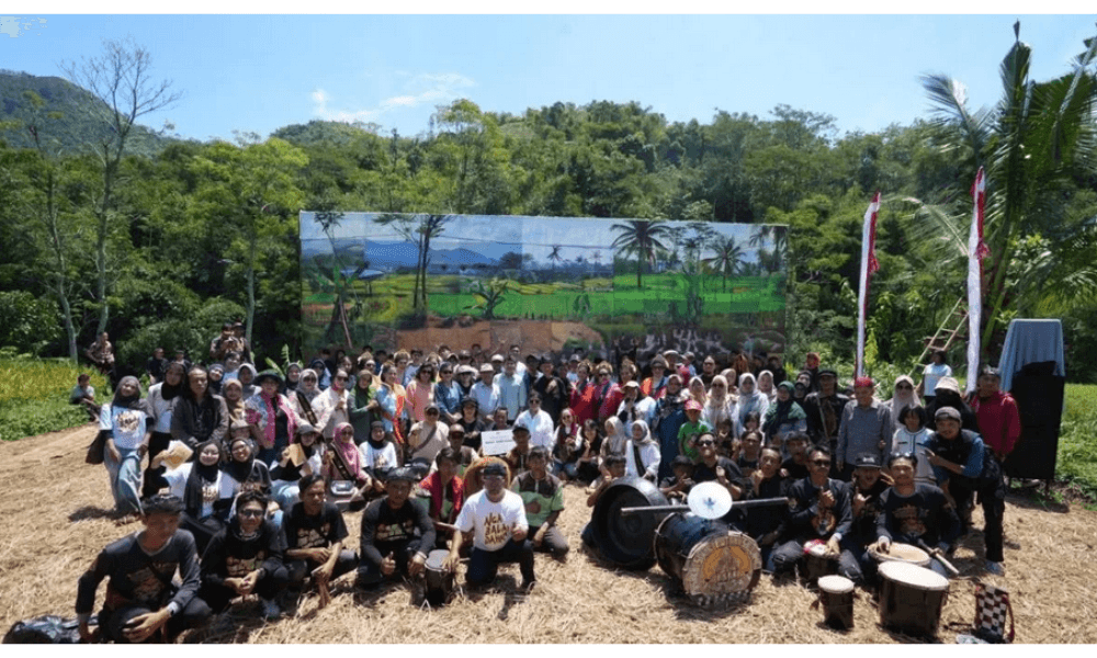 Ngabaladahan Jelekong Angkat 112 Karya Seniman Lokal dan Tradisi Lukis Nusantara