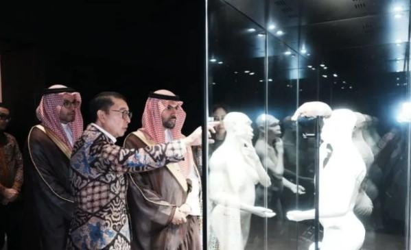 Fadli Zon Perkenalkan Kekayaan Budaya Nusantara kepada Menteri Arab Saudi di Jakarta