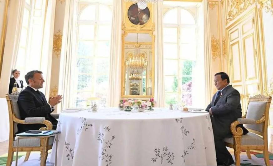 Prabowo dan Macron Perkuat Kemitraan Strategis Indonesia-Prancis dalam Pertemuan Hangat di Paris