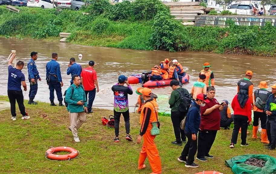 Pemkot Jakarta Timur Tangkap 1,83 Ton Ikan Sapu-Sapu Libatkan Warga di 10 Kecamatan