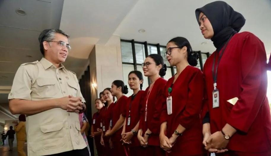 Yassierli Kaji Skema Pembagian Uang Saku Magang Nasional, Perusahaan Didorong Lebih Aktif Berkontribusi