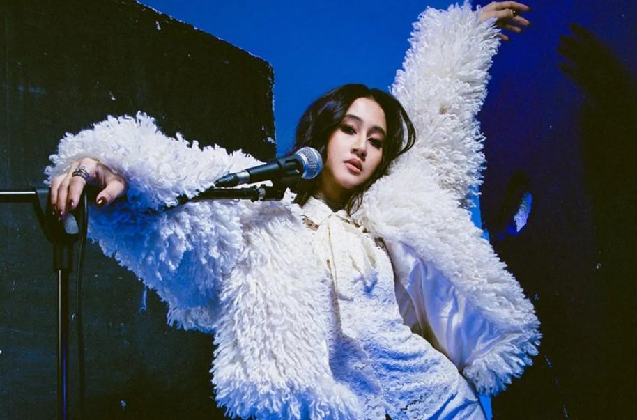 Keisya Levronka Rilis Album Rombak dengan Nuansa Pop-Rock dan Identitas Musik Baru