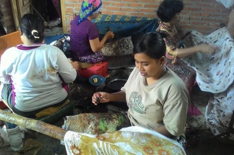 RB Rembang Dukung Batik Lasem Tembus Pasar Global Lewat Pendampingan UMKM oleh SIG
