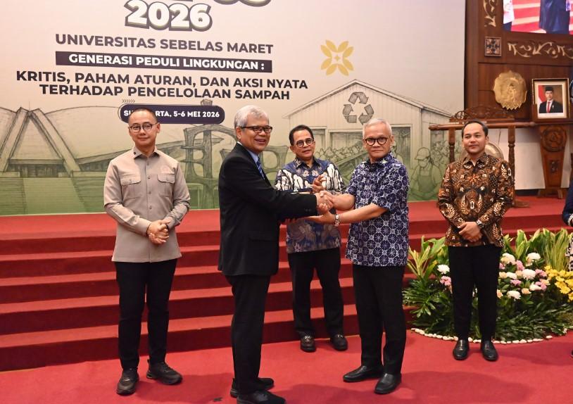 Aria Bima Dorong Mahasiswa UNS Aktif Terlibat dalam Revisi Undang-Undang Persampahan