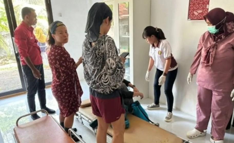 Tiga WNA Singapura Selamat Dievakuasi Usai Terjebak Erupsi Gunung Dukono