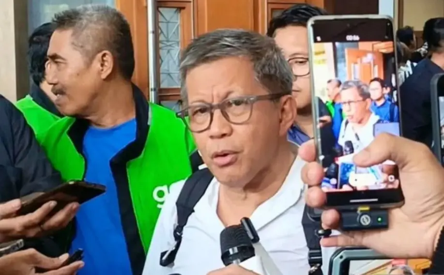 Rocky Gerung Soroti Nalar Hukum dalam Sidang Korupsi Chromebook Nadiem Makarim