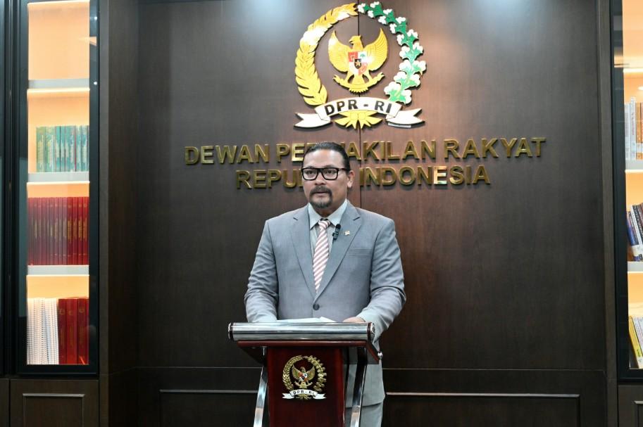 DPR Sebut Definisi Perlindungan Konsumen dalam UU 8/1999 Bersifat Fleksibel dan Adaptif