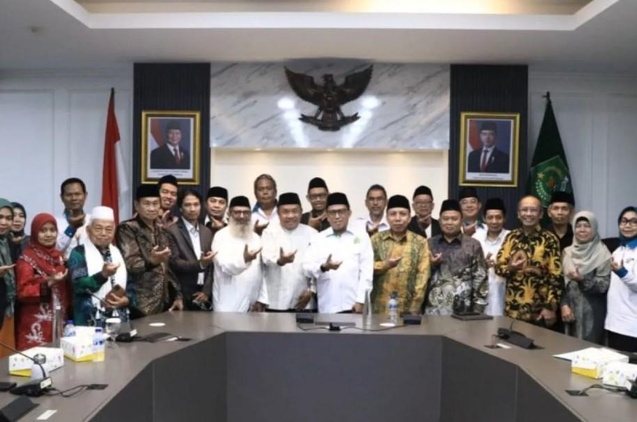 Menag Kukuhkan Tim Hisab Rukyat 2026 untuk Perkuat Penetapan Awal Bulan Hijriah