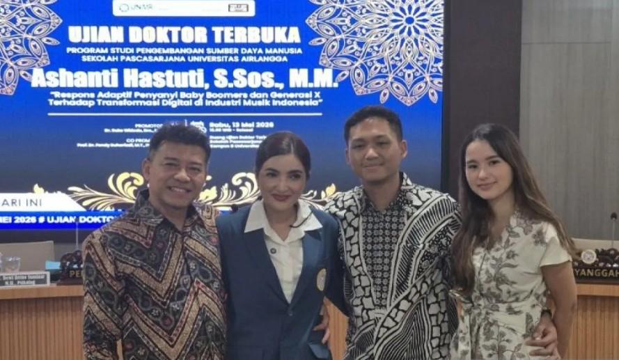Ashanti Hastuti Raih Gelar Doktor di Unair Lewat Riset Adaptasi Musisi Senior Hadapi Transformasi Digital