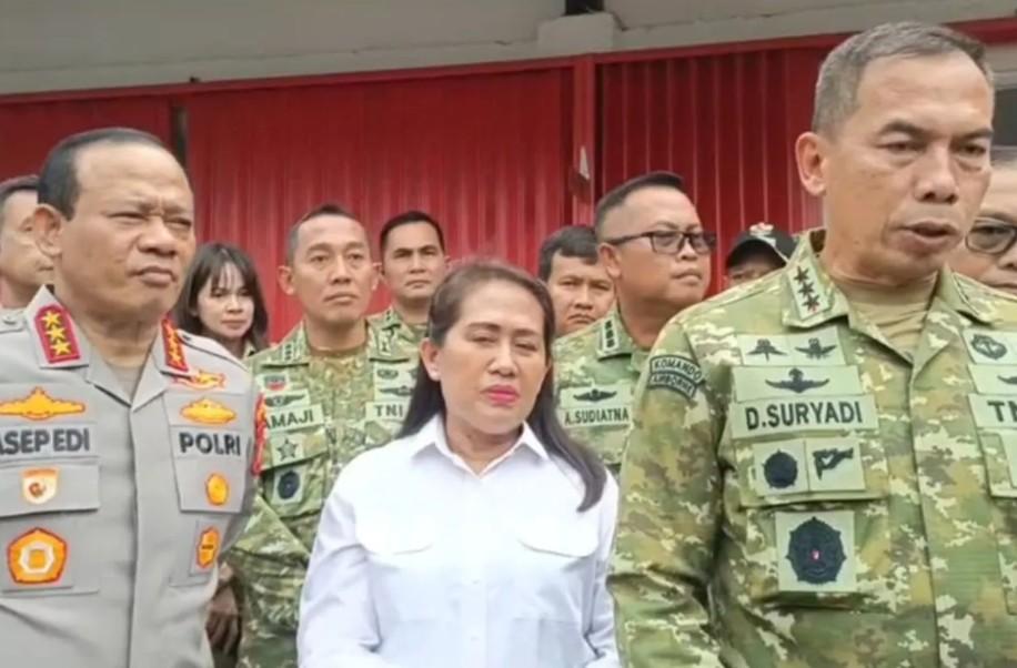 Panglima Jaya dan Kapolda Metro Hadiri Peresmian Koperasi Merah Putih di Meruya Selatan