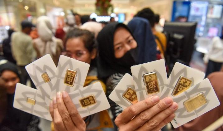Harga Emas Antam Melonjak Rp35.000 dan Tembus Rp2,8 Juta per Gram pada Kamis Pagi