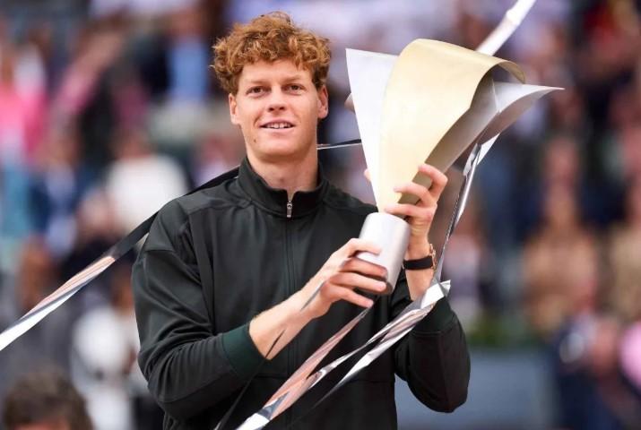 Sinner dan Djokovic Berpeluang Bentrok di Final Roland Garros 2026