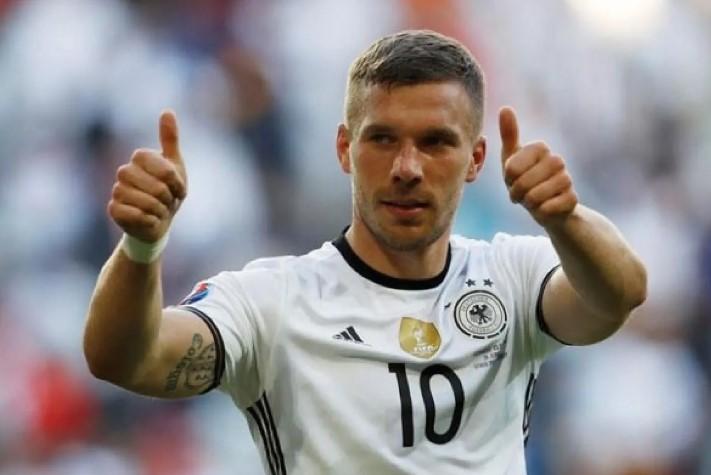 Lukas Podolski Resmi Gantung Sepatu dan Bersiap Menjadi Pemilik Klub Masa Kecilnya