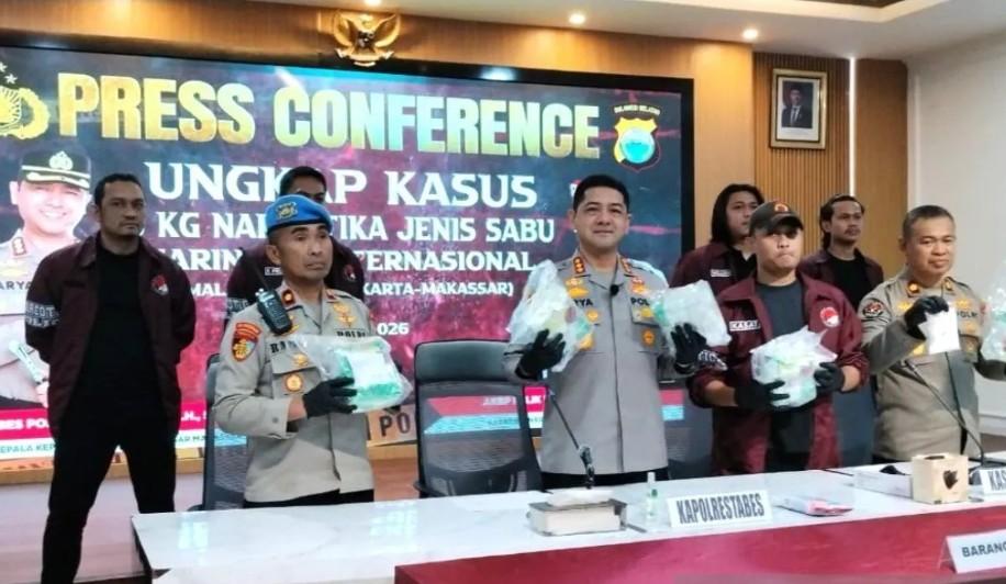 Polisi Bongkar Jaringan Narkoba Internasional Jakarta-Makassar-Riau, Enam Kilogram Sabu Disita