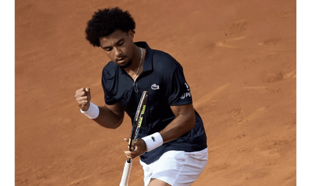 Arthur Fils Mundur dari Roland Garros 2026 karena Cedera Pinggul