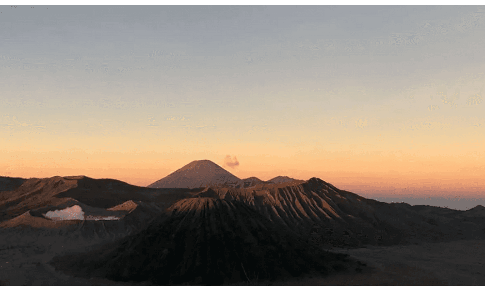 TNBTS Tutup Wisata Gunung Bromo Selama Ritual Yadnya Kasada hingga 2 Juni 2026