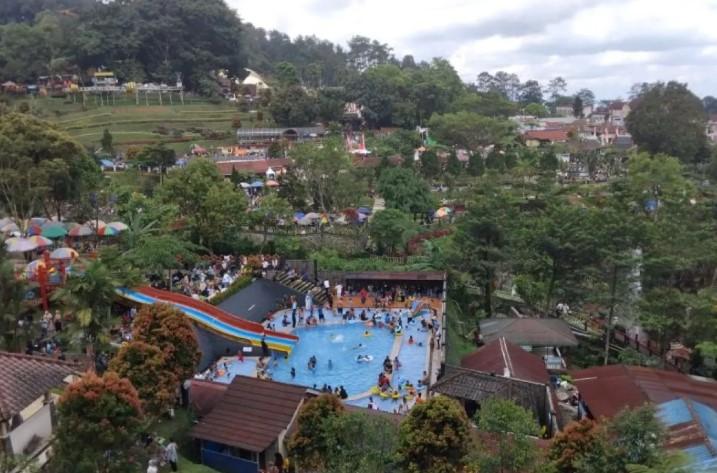 Jalan Baturraden Barat Ditutup Total akibat Ambles Sedalam Enam Meter di Banyumas