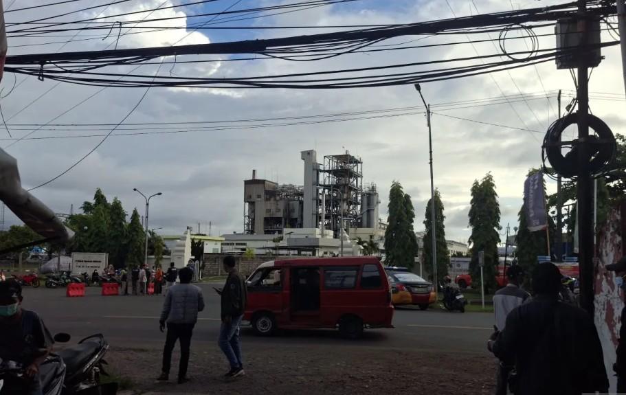 Warga Cilegon Keluhkan Bau Menyengat dan Mata Perih Usai Dugaan Ledakan di PT Merak Chemicals Indonesia