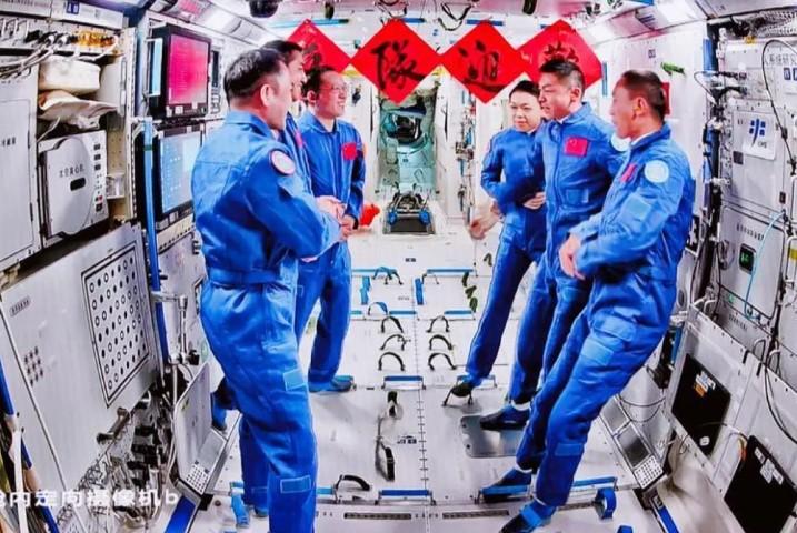 Tim Astronaut Shenzhou-23 Resmi Masuki Stasiun Antariksa Tiangong
