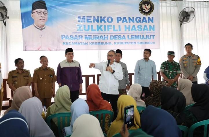 Zulhas Tinjau Pasar Murah di Sidoarjo untuk Jaga Harga Sembako Jelang Idul Adha
