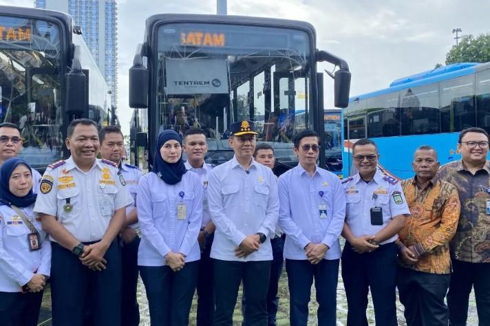 Kemenhub Resmikan Penambahan 19 Unit Bus Baru untuk Perkuat Layanan Trans Batam