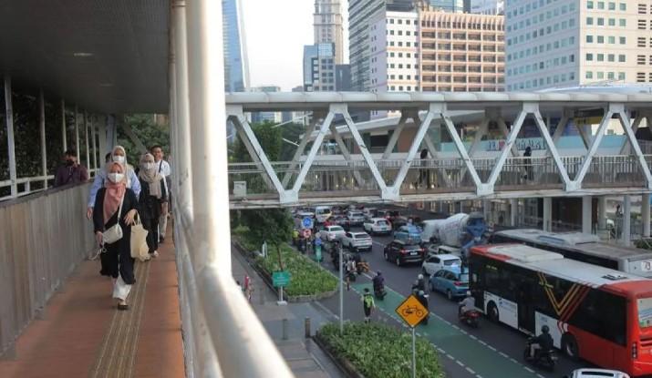 Kualitas Udara Jakarta Masuk Empat Terburuk Dunia, Warga Diminta Tetap Pakai Masker
