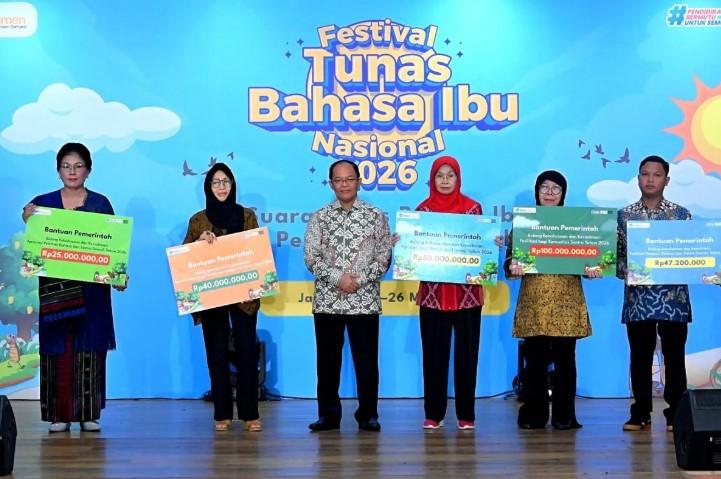 Badan Bahasa Salurkan Bantuan Pemerintah untuk Perkuat Pelestarian Sastra Daerah
