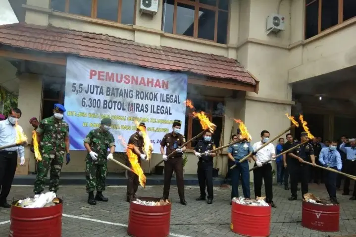 Peredaran Rokok Ilegal Diduga Meningkat di Tengah Penurunan Produksi Rokok Nasional