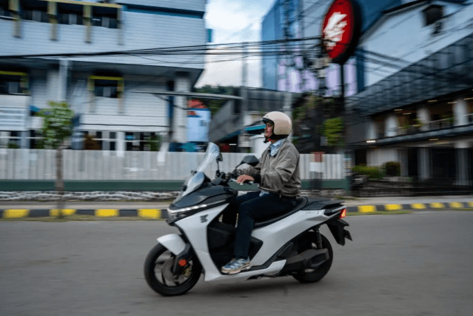 PLN Hadirkan Ekosistem Kelistrikan Modern dan Dorong Gaya Hidup Elektrifikasi di Papua dan Papua Barat