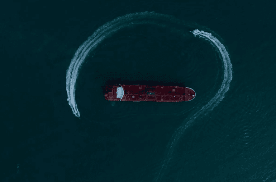 IRGC Klaim 23 Kapal Melintas Selat Hormuz dalam 24 Jam di Tengah Ketegangan Keamanan Kawasan