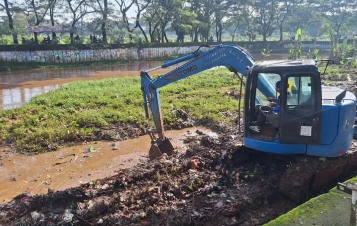 Pemprov DKI Targetkan 20 Proyek Pengendali Banjir Rampung pada 2027 untuk Hadapi Hujan Ekstrem