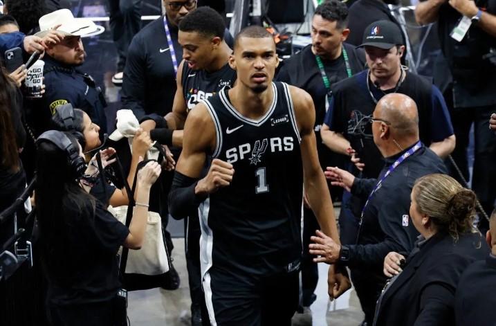 Victor Wembanyama Bersinar, Spurs Paksa Thunder Jalani Gim Ketujuh Final Wilayah Barat