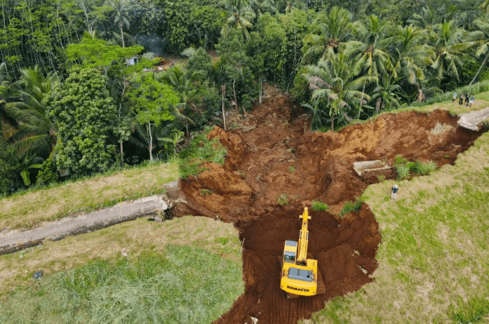 Pemkab Banjarnegara Percepat Perbaikan Tanggul Irigasi Jebol yang Berdampak pada Ratusan Hektare Lahan Pertanian