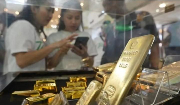 Harga Emas Pegadaian Kompak Turun, Antam Dibanderol Rp2,865 Juta per Gram