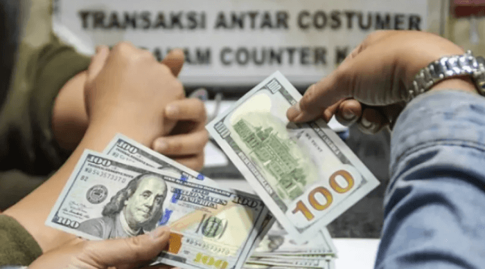 Pelemahan Rupiah Tembus Rekor Rp17.800, Ekonomi Indonesia Dihadapkan Himpitan Ganda