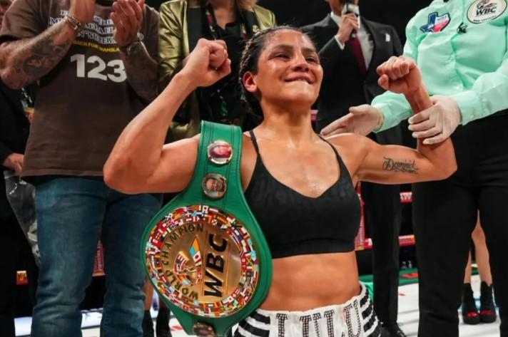 Lourdes Juarez Pertahankan Gelar Juara Dunia WBC Usai Taklukkan Yokasta Valle di Texas