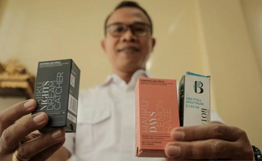 WNA Australia BC Ditahan Polisi setelah Diduga Gunakan Vape Mengandung Ekstrak Ganja di Lombok