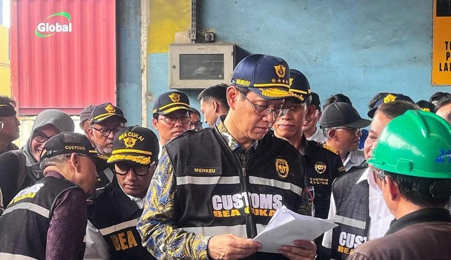 Menkeu Purbaya Dorong Regulasi Baru untuk Menekan Penumpukan Barang di Pelabuhan Tanjung Priok
