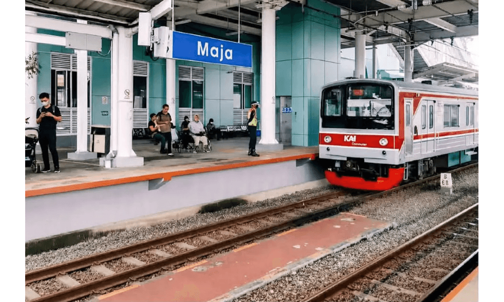 KAI dan Kemenhub Tingkatkan Kapasitas KRL Rangkasbitung, Rangkaian 12 Kereta Segera Disiapkan
