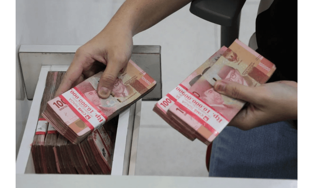 Pelemahan Rupiah Dorong Dunia Usaha Tunda Ekspansi dan Perkuat Strategi Efisiensi